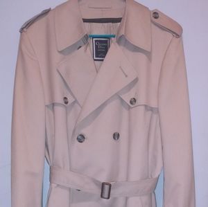 Vintage Dior Monsieur Trench Coat (1970s). Clean and Immaculate condition!!